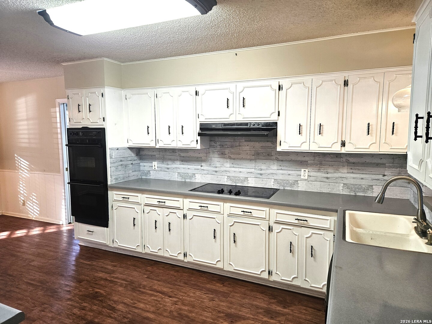 9349 Blazing Star Garden Ridge TX 78266