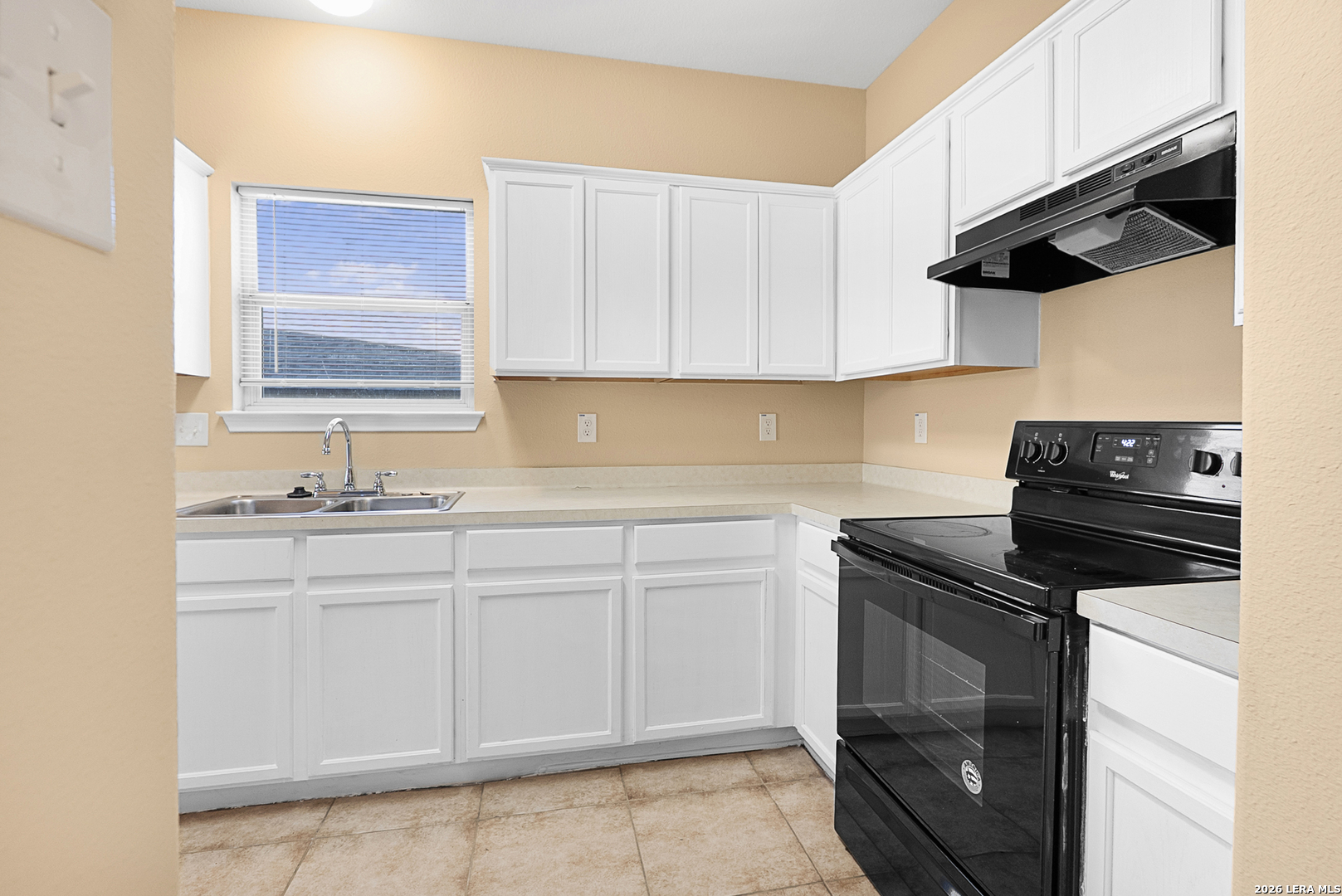 8635 Sunny Oaks San Antonio TX 78250