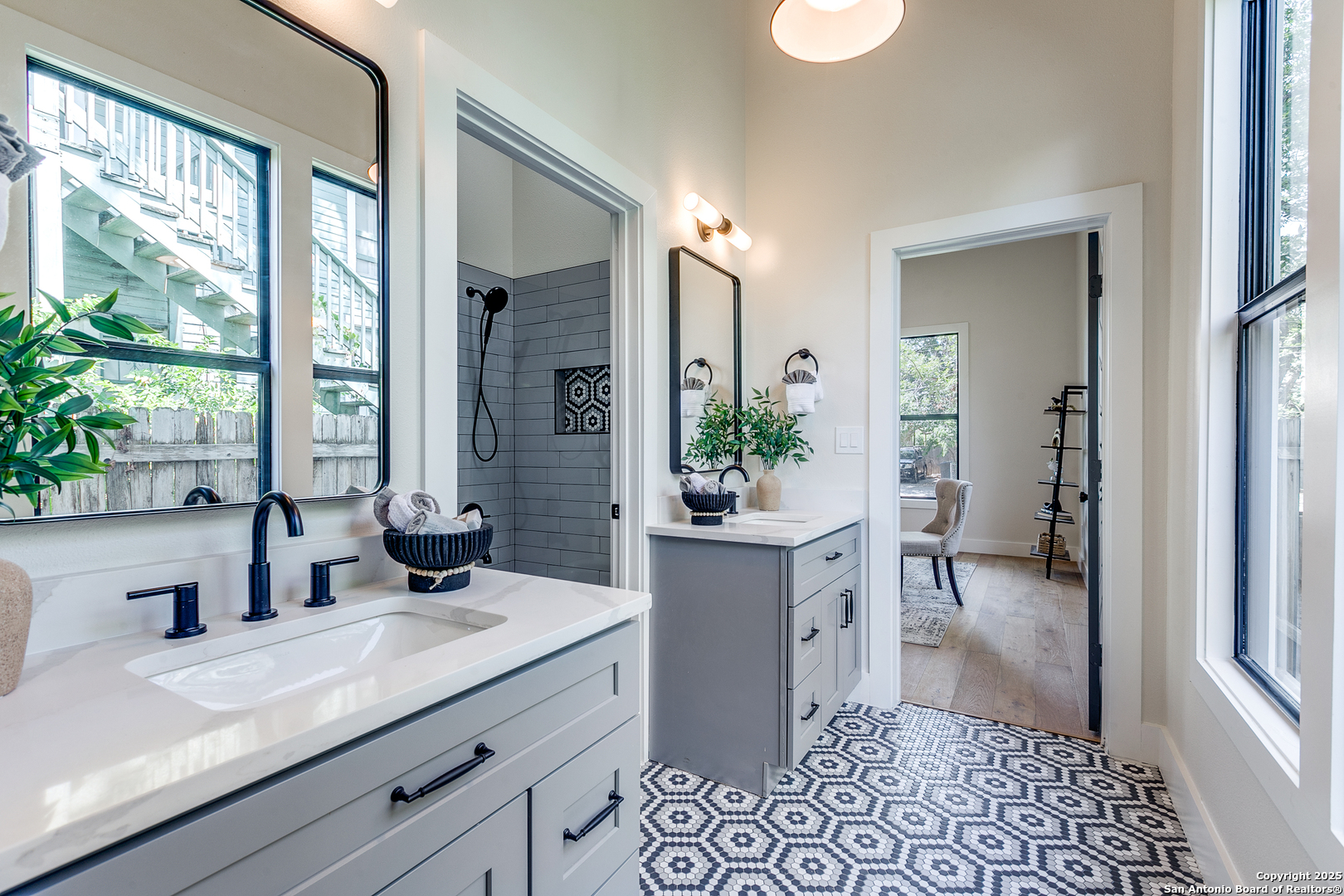 205 E Rische San Antonio TX 78204