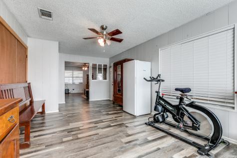501 Green Street Poth TX 78147
