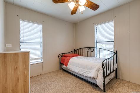 501 Green Street Poth TX 78147