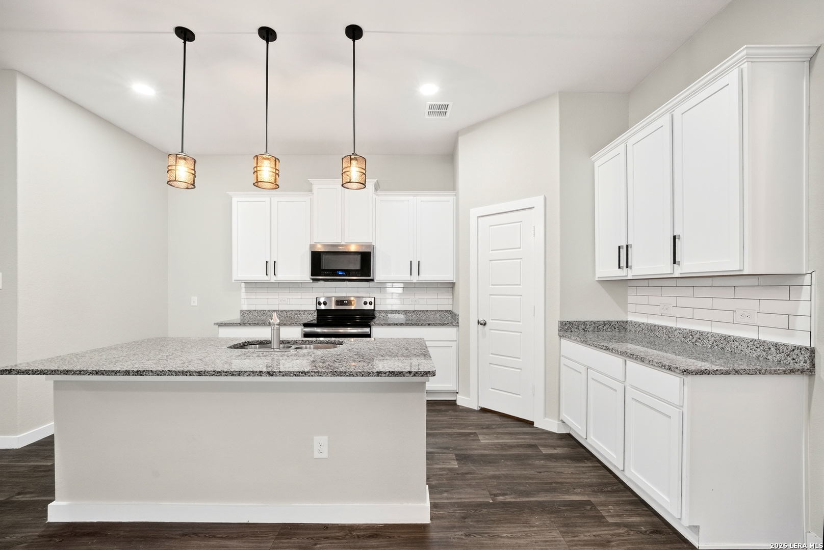 5407 Pearl Valley San Antonio TX 78242