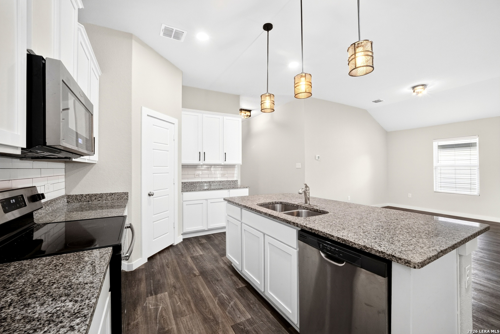 5407 Pearl Valley San Antonio TX 78242