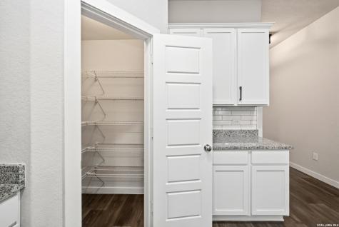 5407 Pearl Valley San Antonio TX 78242