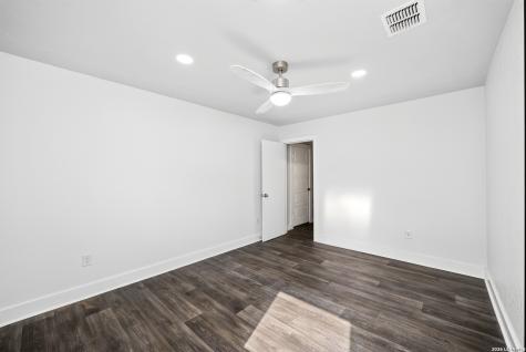 5407 Pearl Valley San Antonio TX 78242