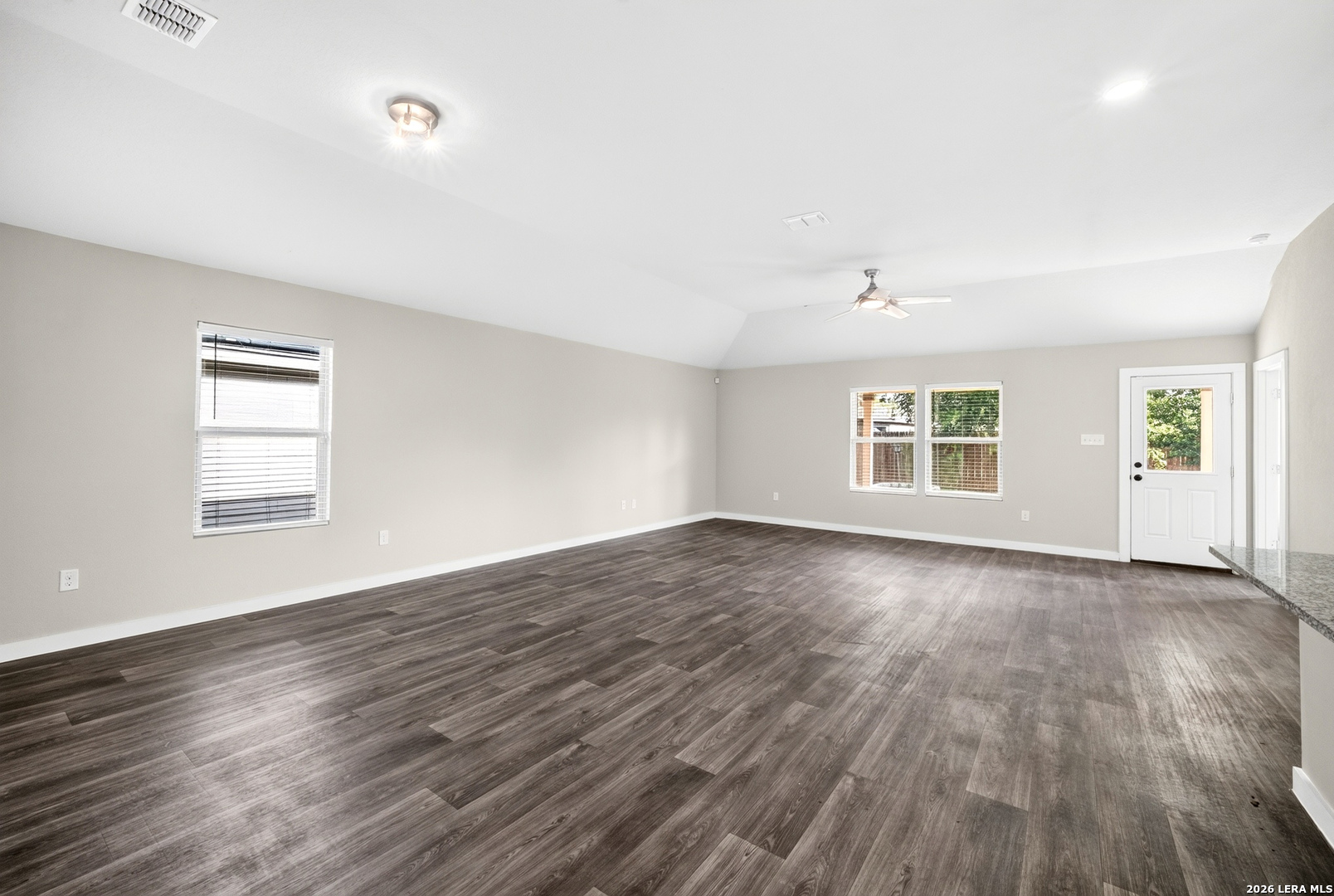 5407 Pearl Valley San Antonio TX 78242