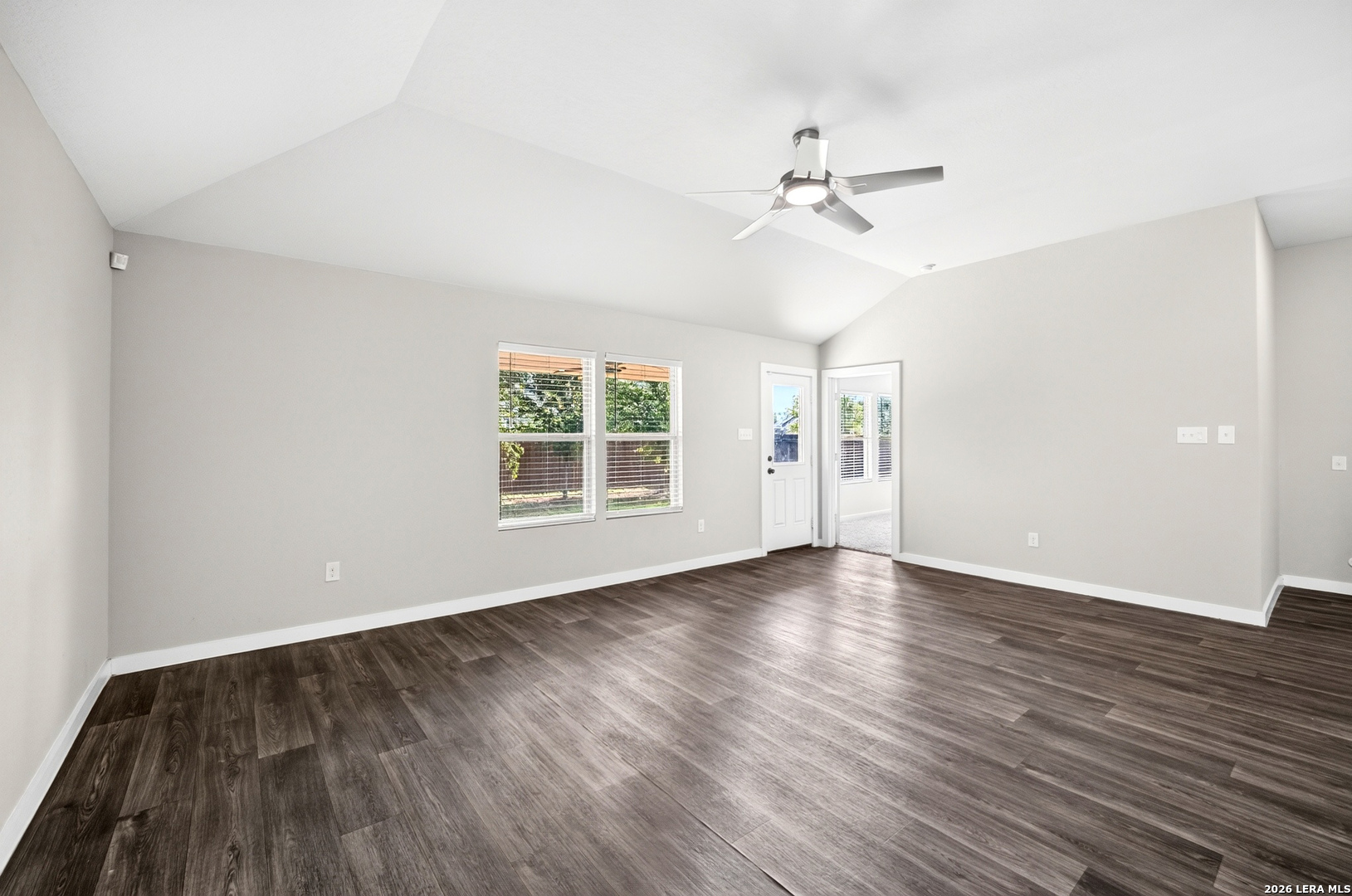 5407 Pearl Valley San Antonio TX 78242