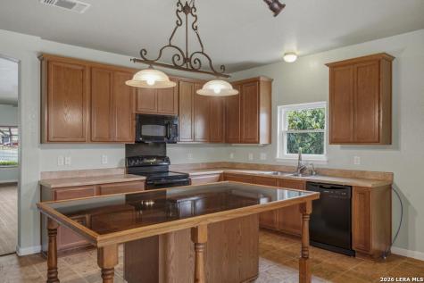 2102 Red Rock Crossing San Antonio TX 78245