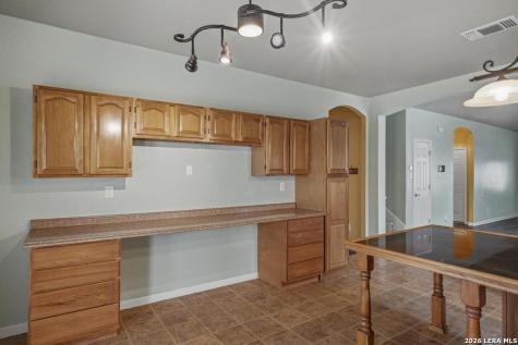 2102 Red Rock Crossing San Antonio TX 78245