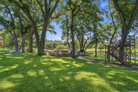 626 Camino Del Rancho Concan TX 78838