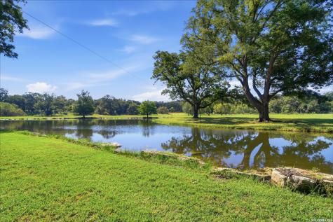 626 Camino Del Rancho Concan TX 78838