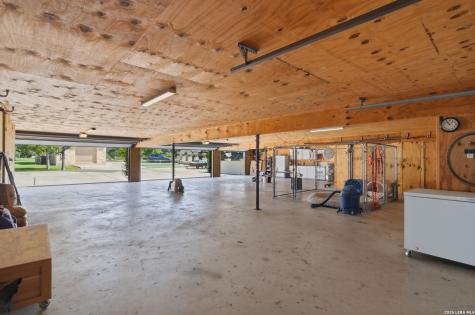 626 Camino Del Rancho Concan TX 78838
