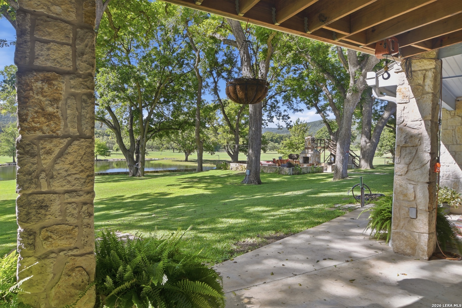 626 Camino Del Rancho Concan TX 78838
