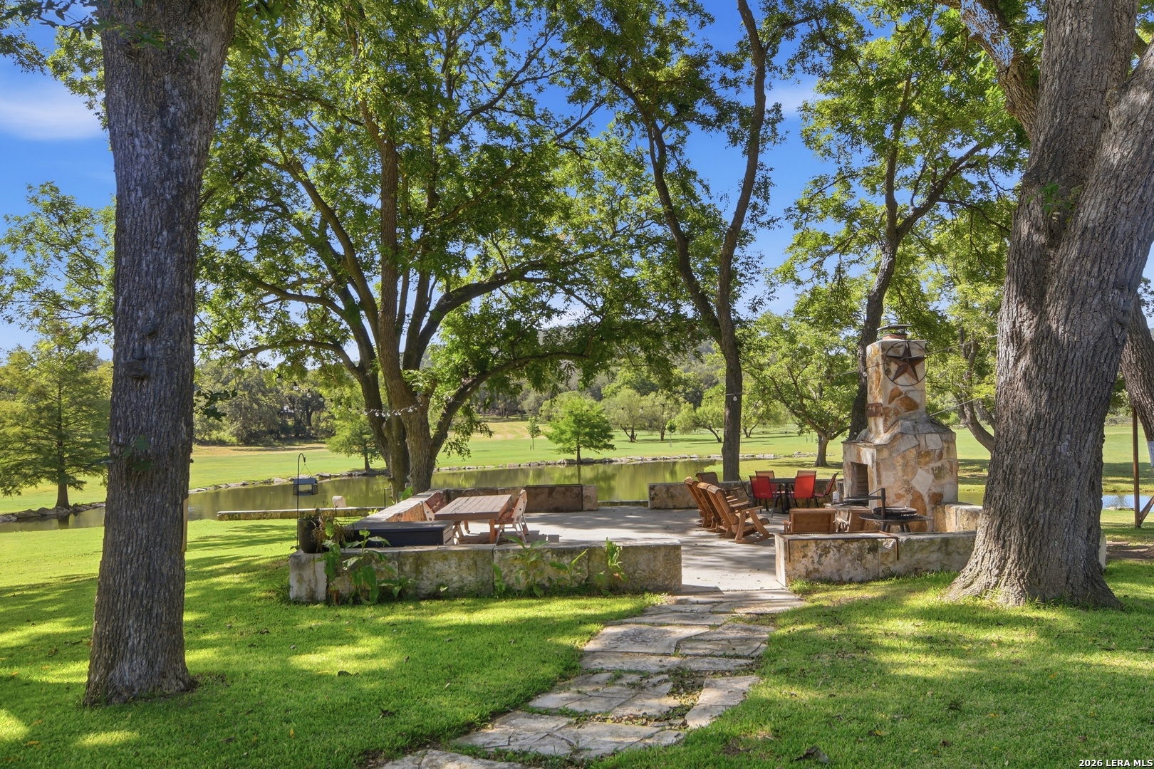 626 Camino Del Rancho Concan TX 78838
