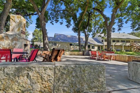 626 Camino Del Rancho Concan TX 78838