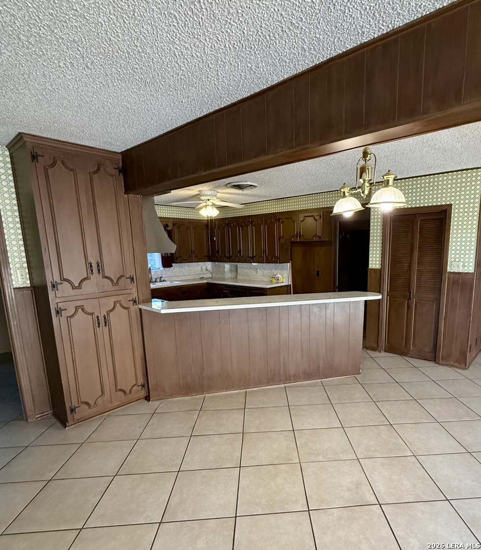 905 Black Street Uvalde TX 78801