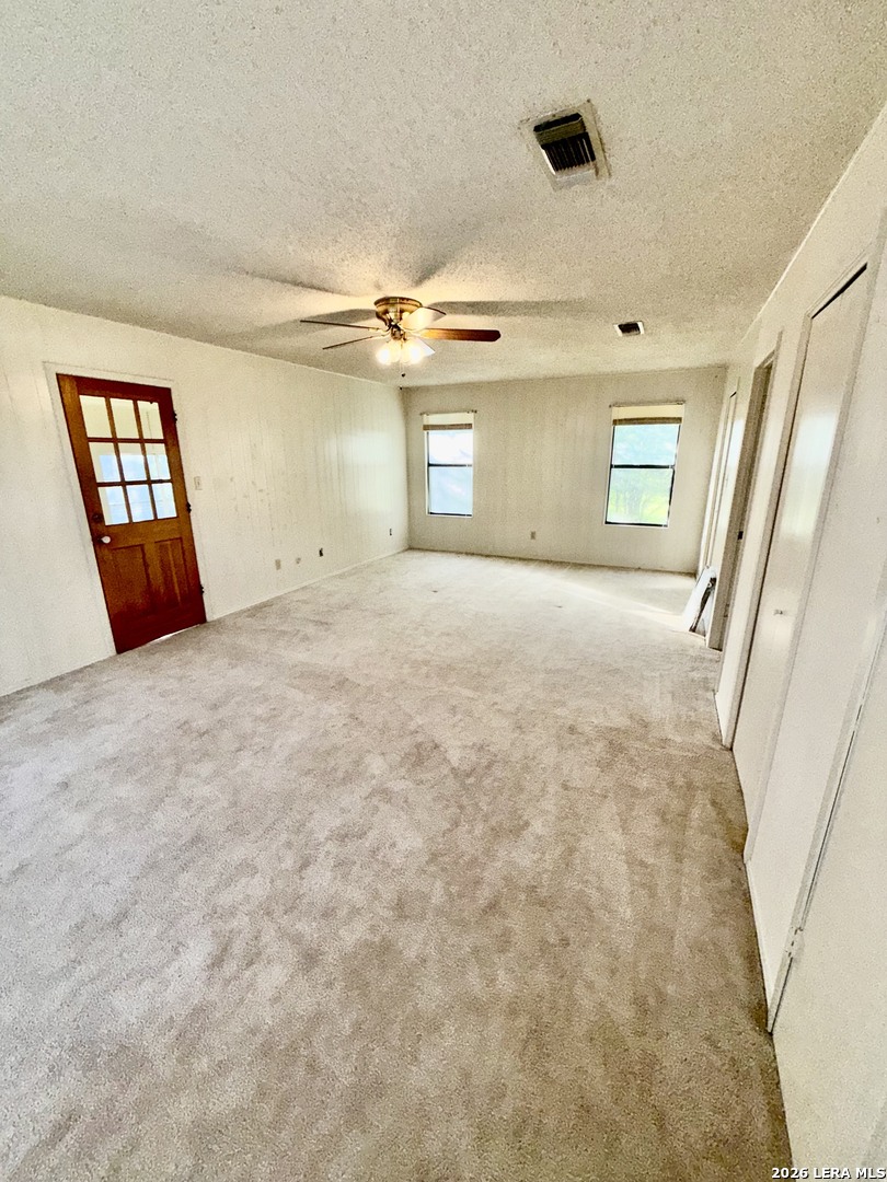 905 Black Street Uvalde TX 78801