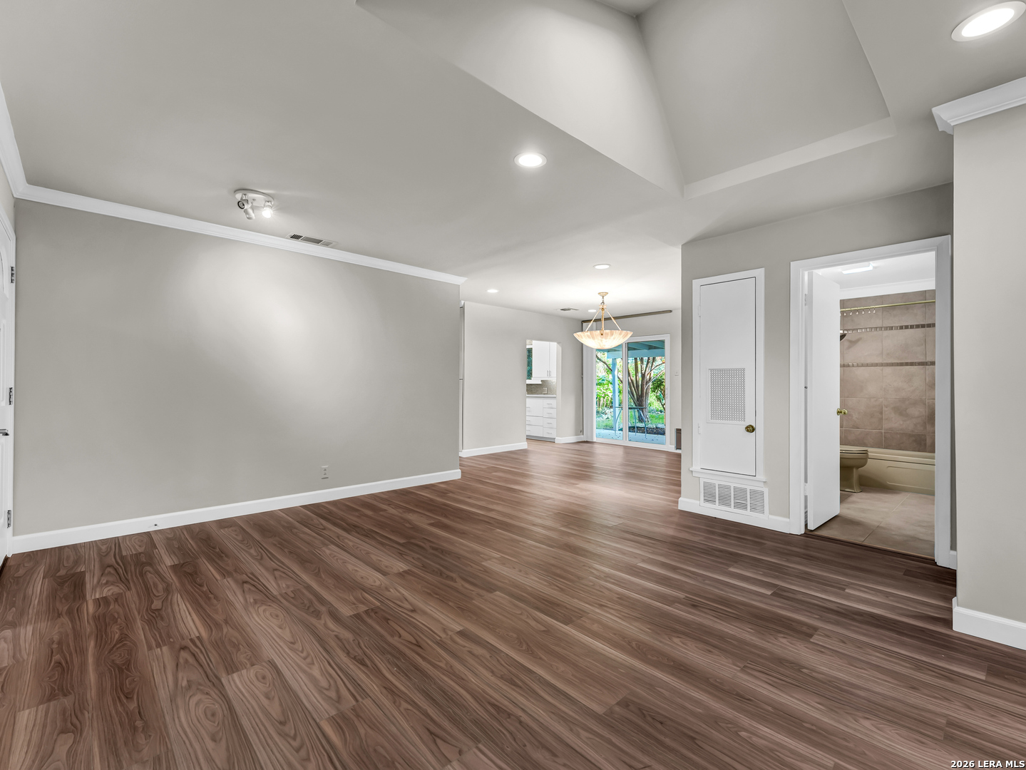 114 Parkview Drive Universal City TX 78148
