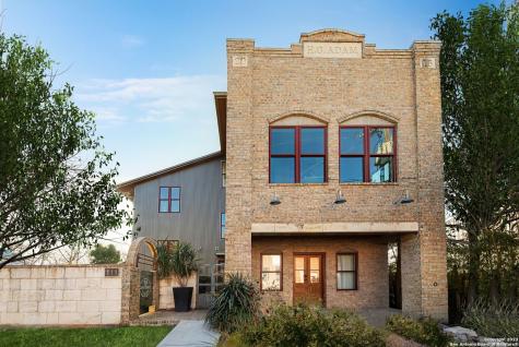 111 James Street Boerne TX 78006