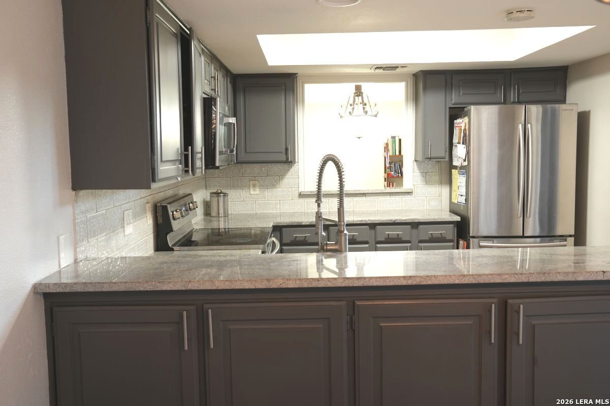 3402 Tree Hill San Antonio TX 78230