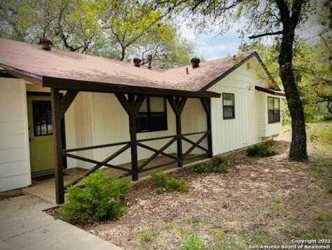 15015 N State Highway 16 Poteet TX 78065