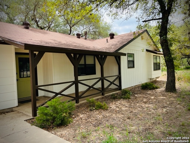 15015 N State Highway 16 Poteet TX 78065