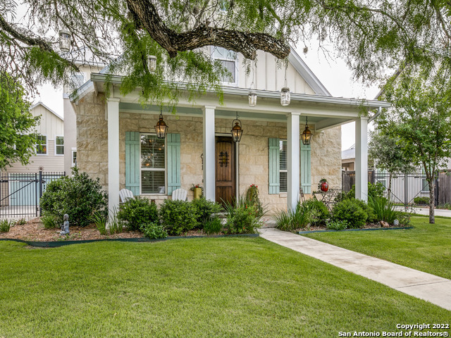 611 Live Oak Street Boerne TX 78006