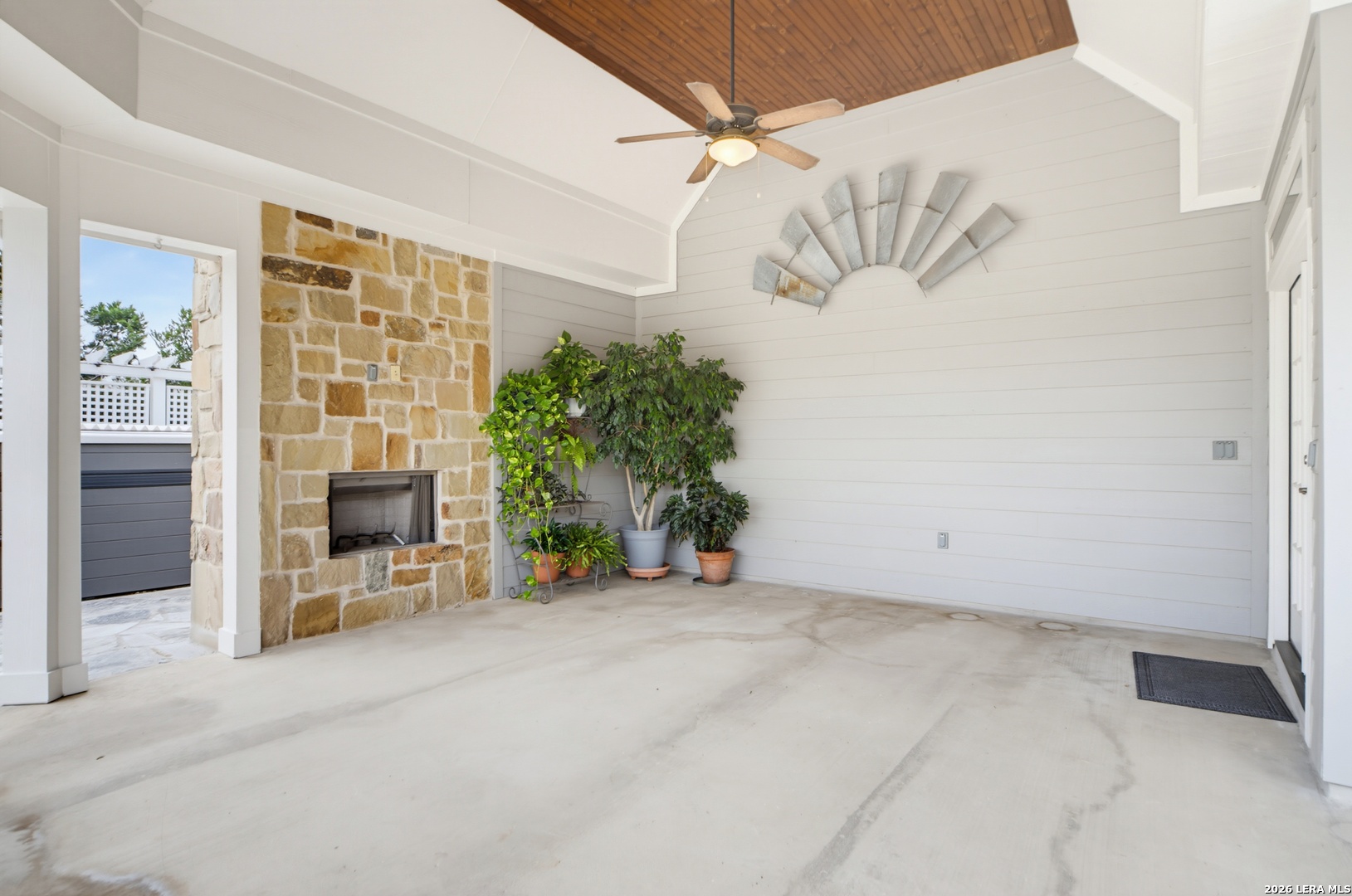 559 Vaquero Drive Pipe Creek TX 78063