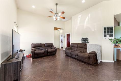 1006 Buch Lane Cuero TX 77954