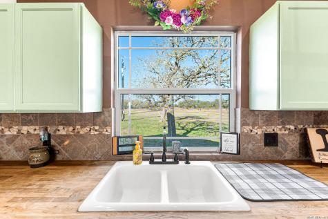 1006 Buch Lane Cuero TX 77954