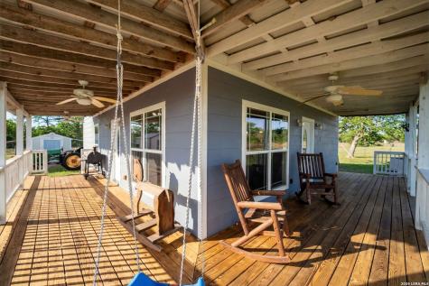 1006 Buch Lane Cuero TX 77954