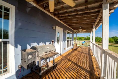 1006 Buch Lane Cuero TX 77954