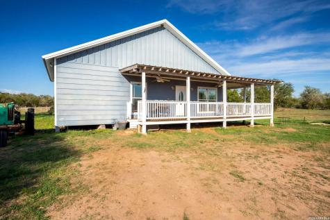 1006 Buch Lane Cuero TX 77954