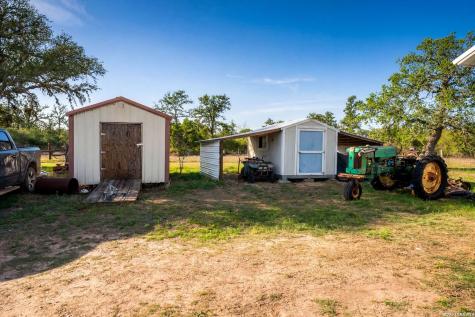 1006 Buch Lane Cuero TX 77954