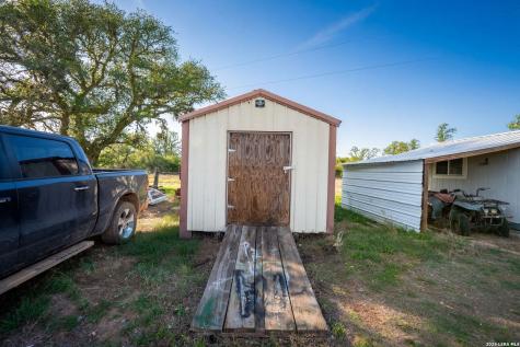 1006 Buch Lane Cuero TX 77954