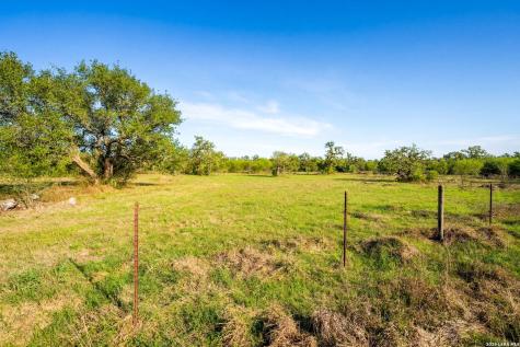 1006 Buch Lane Cuero TX 77954
