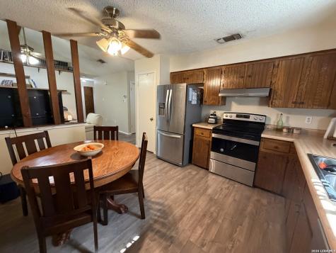4223 Desert Gold San Antonio TX 78222