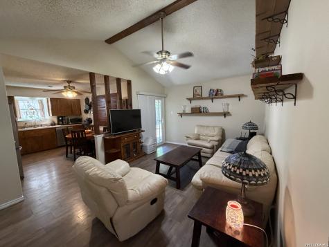 4223 Desert Gold San Antonio TX 78222
