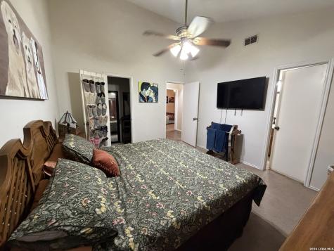 4223 Desert Gold San Antonio TX 78222