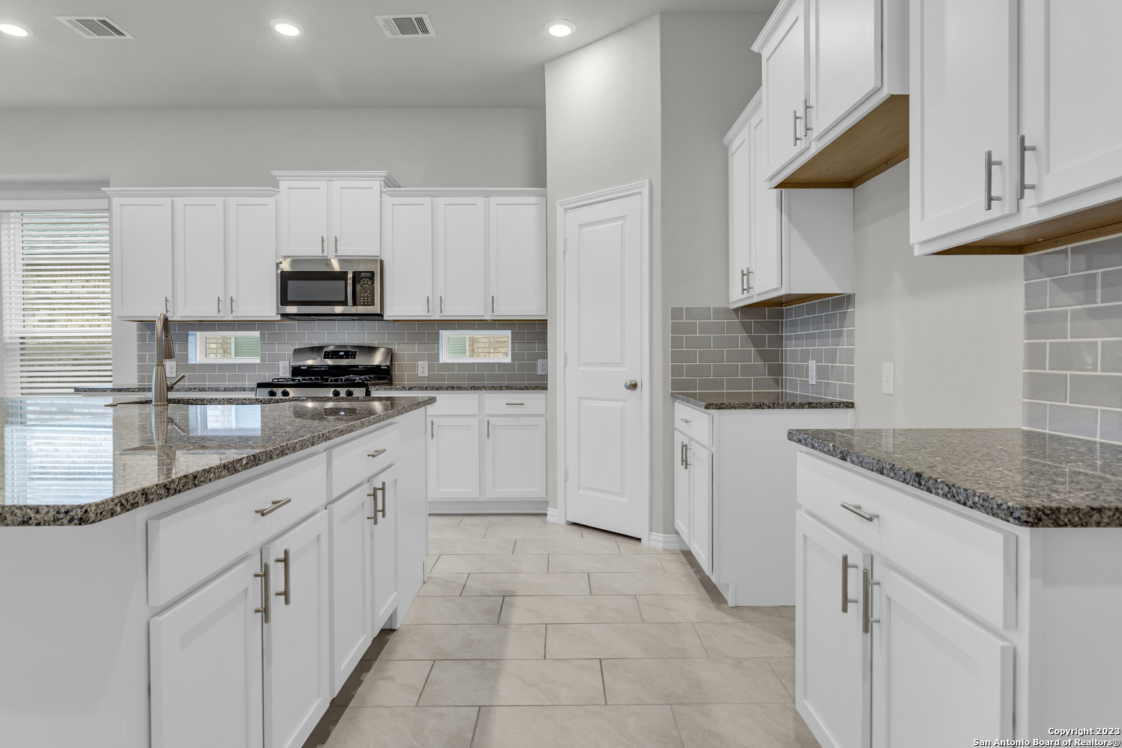 9727 Monken Boerne TX 78006