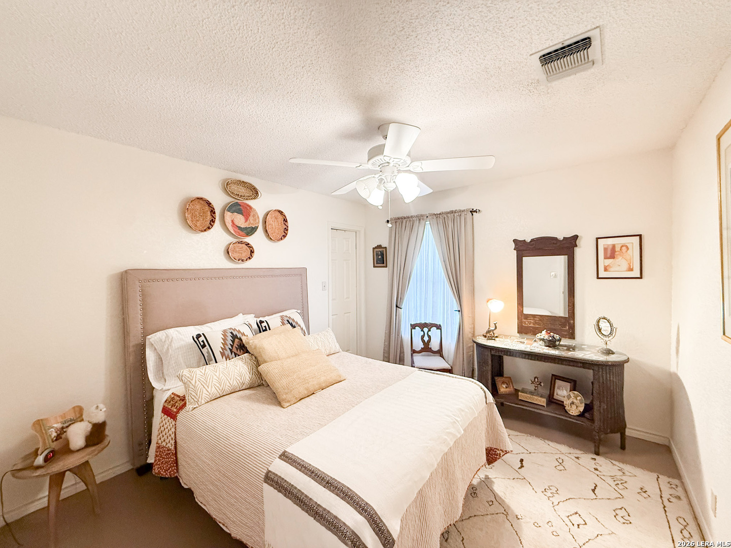 215 Sollock Drive Devine TX 78016