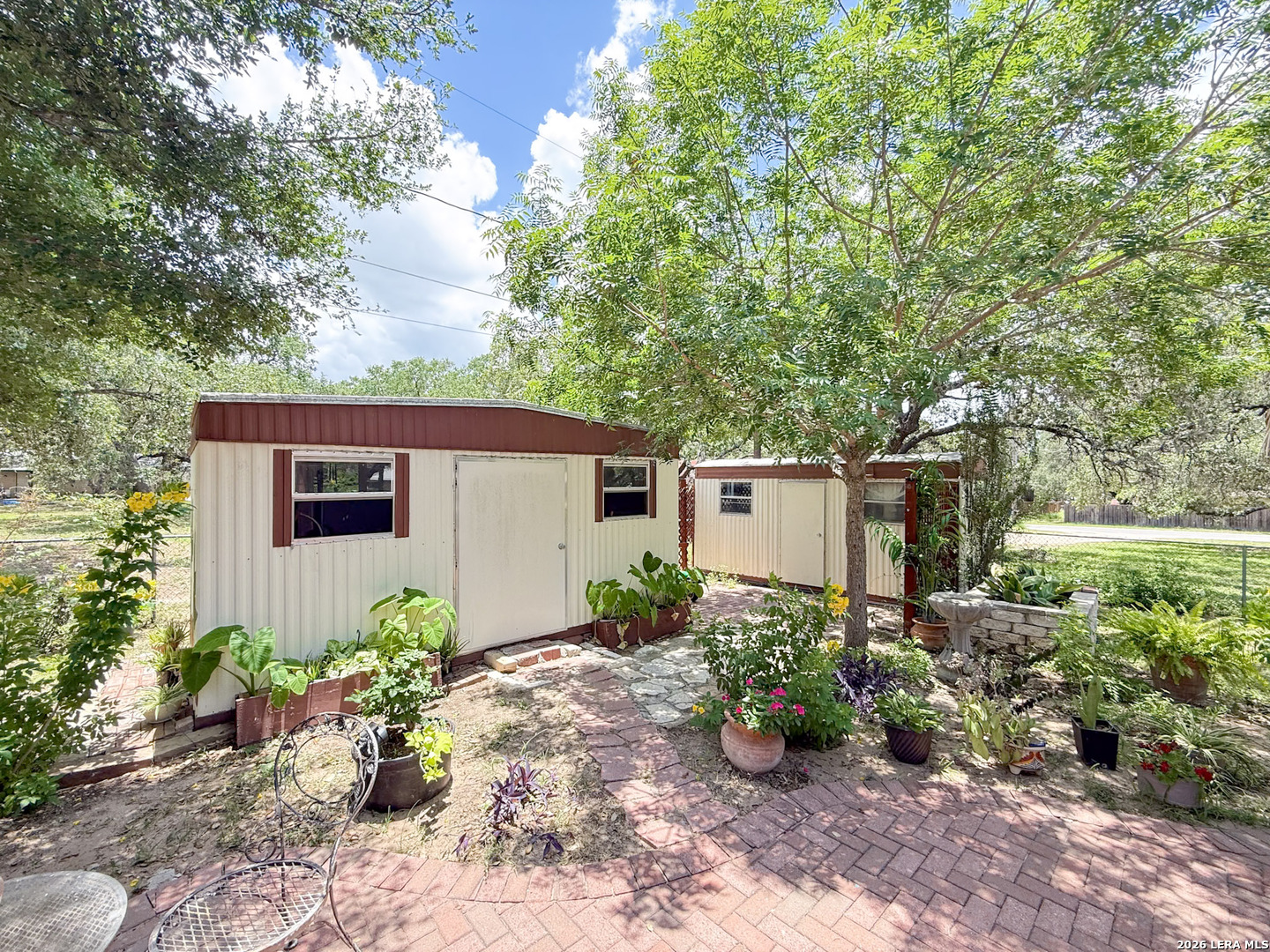 215 Sollock Drive Devine TX 78016