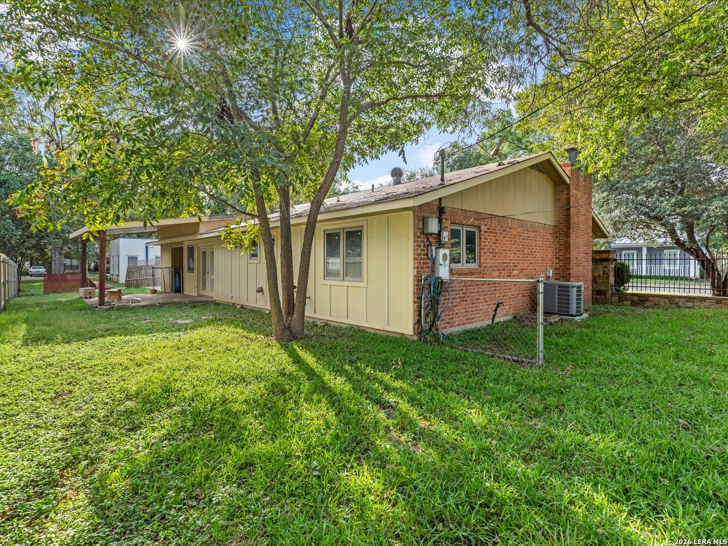 123 W Klingemann Street New Braunfels TX 78130