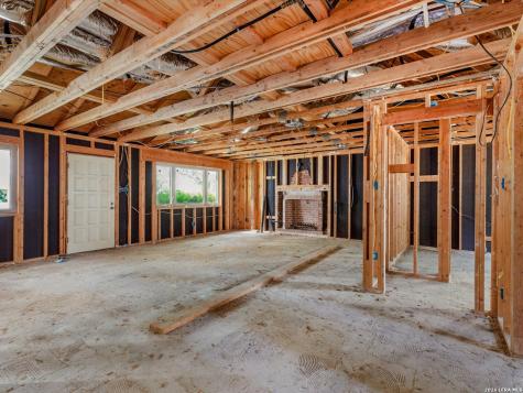 123 W Klingemann Street New Braunfels TX 78130