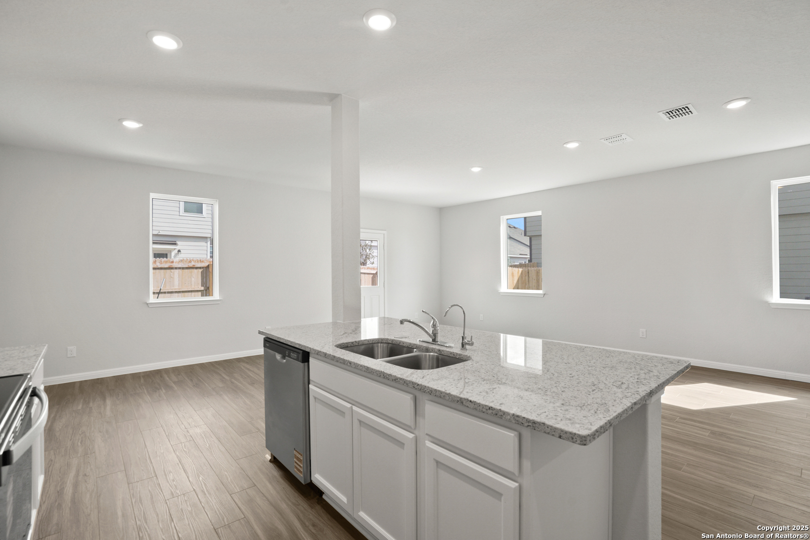 10302 Liberty Grove San Antonio TX 78224