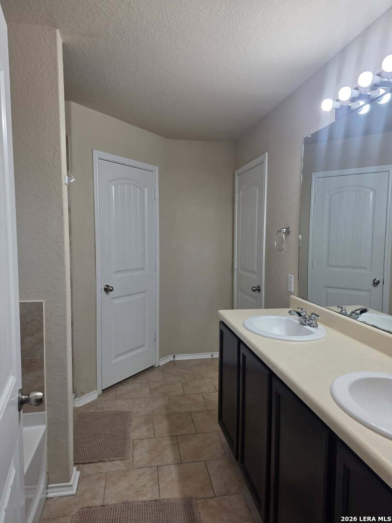 6024 Harvest Ranch San Antonio TX 78244