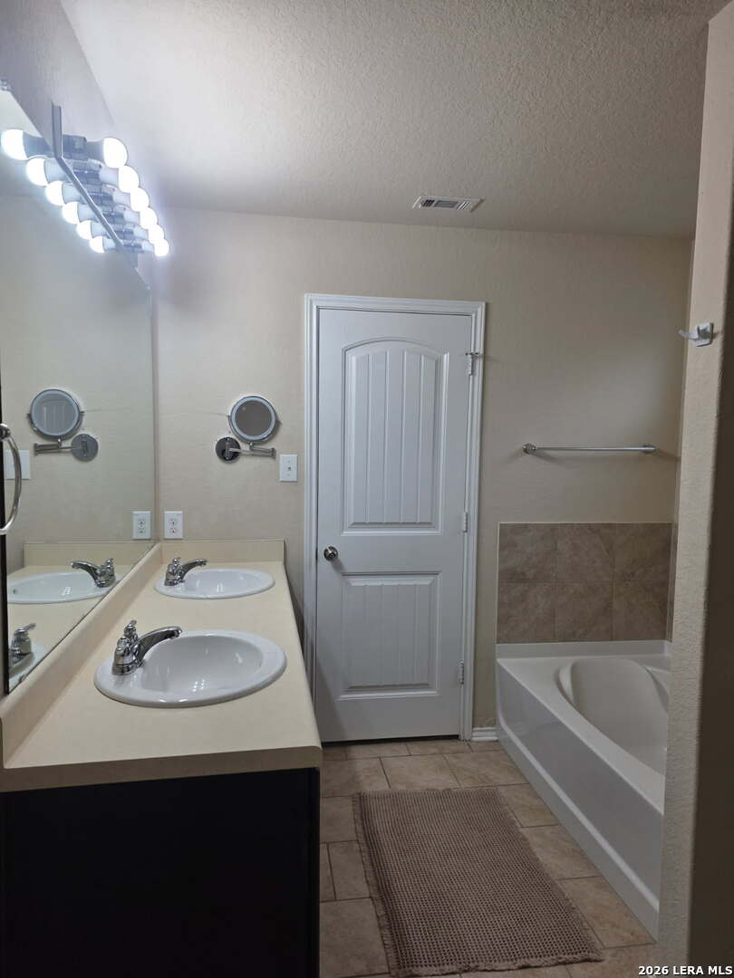 6024 Harvest Ranch San Antonio TX 78244