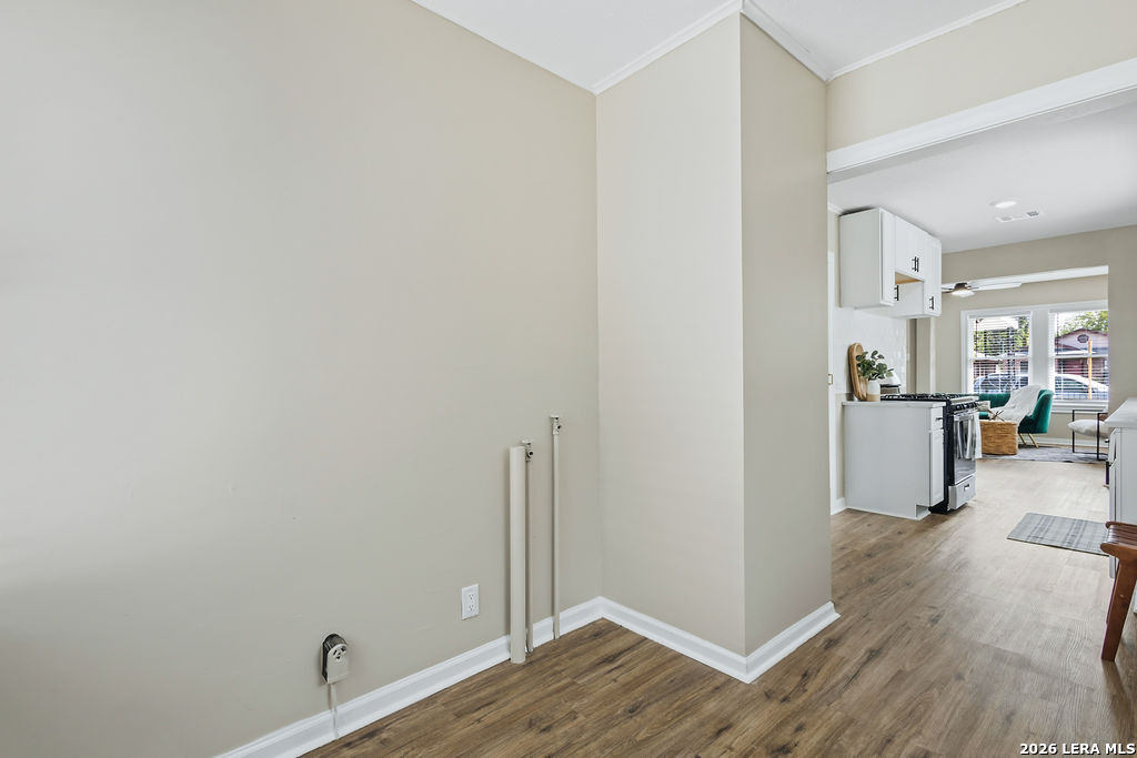 2055 E Crockett Street San Antonio TX 78202