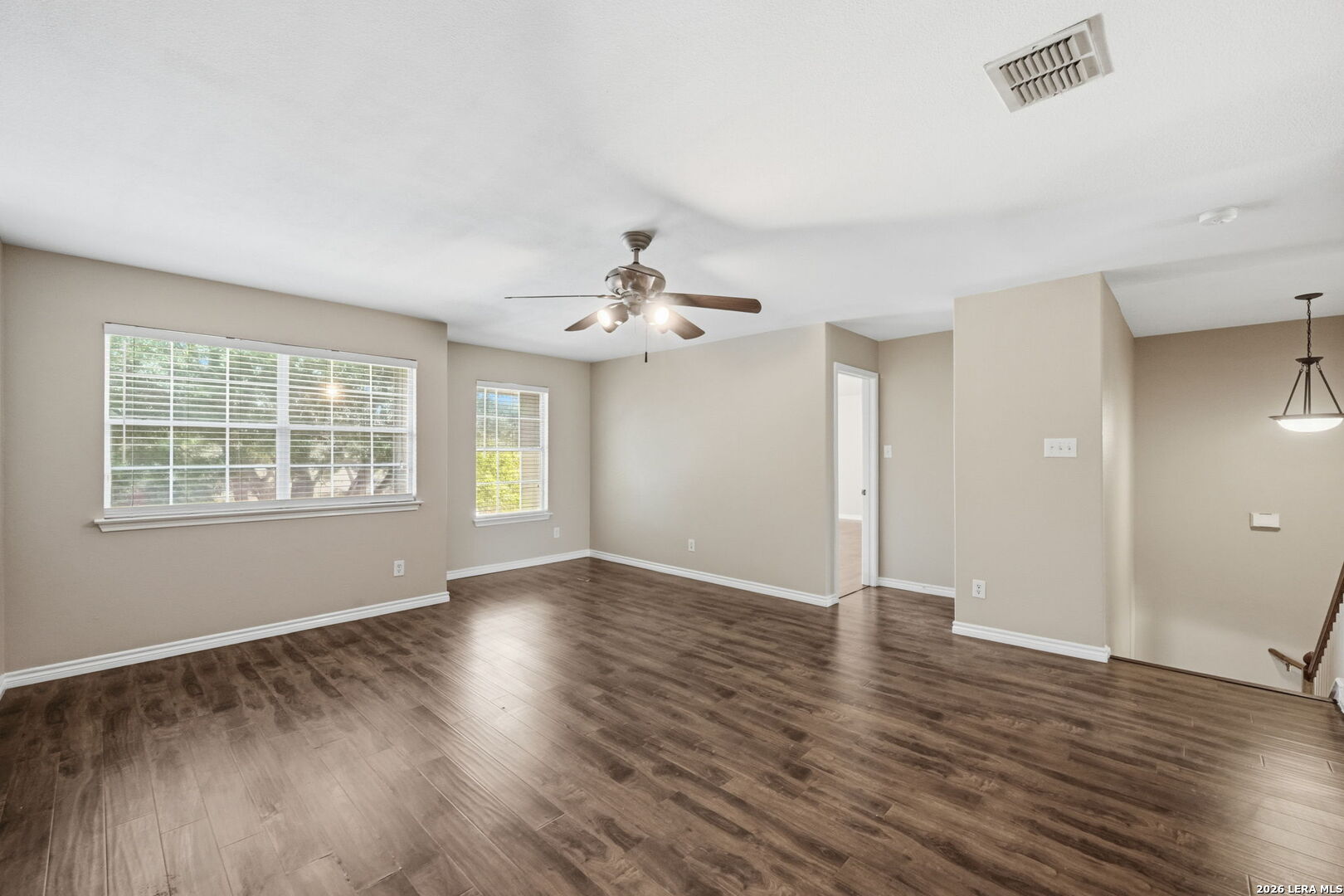 423 Donalan Drive Converse TX 78109