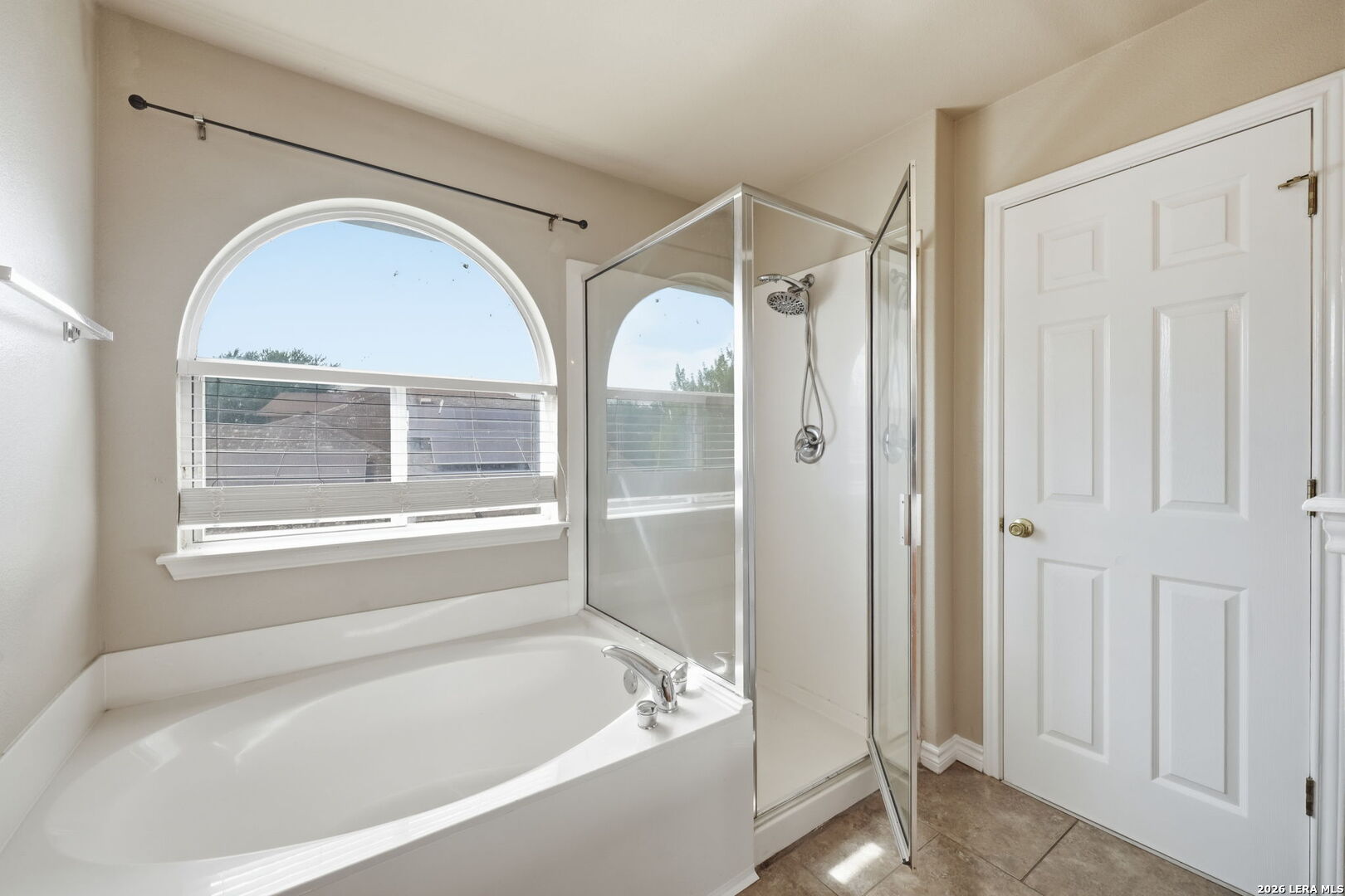 423 Donalan Drive Converse TX 78109